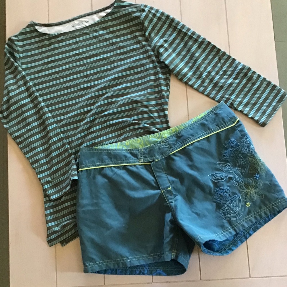 LAST CHANCE!! Carve Designs 3/4 Sleeve Rash Guard Swim Top Small plus shorts!